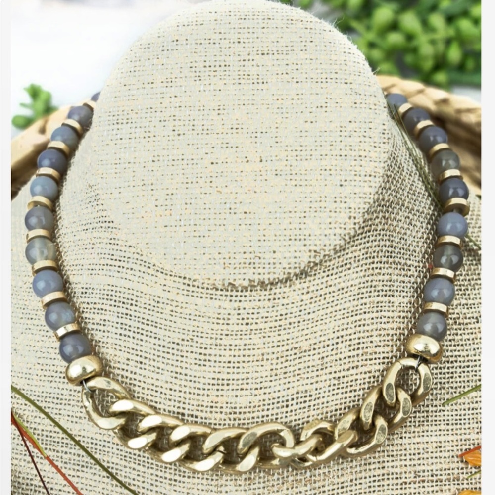 Gray Agate Stone and Chunky Chain Necklace